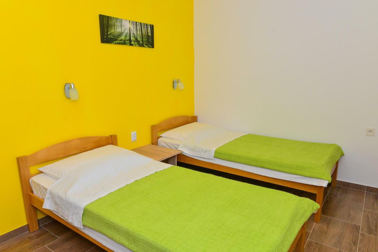 Apartment Sena 2 Привлака Екстер'єр фото